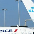 Avion Er Fransa se po poletanju hitno vratio na aerodrom: čule se detonacije