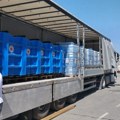 Crveni krst Srbije dopremio 16.200 litara flaširane vode ugroženima u Čačku i Lučanima