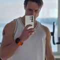"Prodaću kola da sredim stan" Glumac u haosu zbog renoviranja stana: Uskoro ide na Bali, a ovde trenutno živi