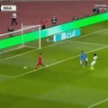 Blamaža Ronalda pred Mundijal: Promašio najlakšu šansu u karijeri, njegova reakcija govori koliko je pobesneo VIDEO