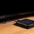 Evo kako da svoj stari televizor pretvorite u smart TV za malo para