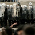 Sukob građana i policije u Užicu pre mitinga SNS-a: Povređen snimatelj RTS-a, oglasio se MUP