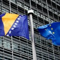 "Pozivi na izmenu Ustava BiH nisu u skladu sa Dejtonom" Delegacija EU u Sarajevu upozorila političke lidere da se "uzdrže od…