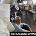'Samo da se preživi': Vrtoglava inflacija zaustavlja živote Iranaca