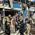 Najmanje 16 mrtvih i više od 20 povređenih u raketnom napadu na grad u Ukrajini: Zastrašujuć snimak napada