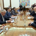Vučić sa ambasadorima Kvinte i EU – svaka formalna reč bila bi suvišna