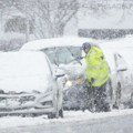 Snežna oluja pogodila severoistok SAD, otkazan veliki broj letova