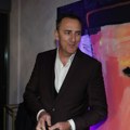 Snimak o kome svi pričaju: Pevač je uradio genijalnu stvar VIDEO