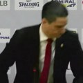 Sferopulos se 26 sekundi zadržao na konferenciji za medije: Pogledajte kako je trener Zvezde izjurio iz sale nakon pobede…