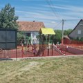 Novo igralište za decu u Malim Pčelicama