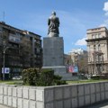 Devojke, oprez kod Vukovog spomenika! "Da nije bilo nekog dečka, verovatno bi me napao"