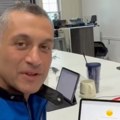 Zastava Srbije prvi put u svemiru! Srpski zet u letelici Džefa Bezosa, objavio snimke pripreme za istorijski poduhvat (video)