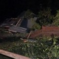 (Video) Tornada nosila kuće po Misisipiju! Povređeni građani, grad veličine bejzbol lopti tukao bez milosti