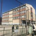 Učenicima „Ćićkove“ škole u Prokuplju zabranjeni mobilni telefoni, različite reakcije roditelja