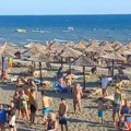 "Hej Sloveni" tradicionalno na ulcinjskoj plaži: Nekadašnja himna izazvala različite reakcije (video)