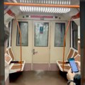 Voda prodire u metro, putnici u panici: Dramatični snimci nevremena u Španiji: Svuda je potop, troje se vodi kao nestalo…