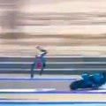 Jeziv pad birtanskog motocikliste: Poleteo dva metra u vazduh, pa završio na asfaltu, trening prekinut