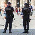 Luvr ostao zatvoren zbog protesta radnika: Više hiljada turista stajalo u dugim redovima, službenici i zaposleni odbili da…