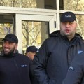 FOTO Mrvica bio Vučićev „student“ i „uzimao“ kredit za mlade, bio obezbeđenje koje je tuklo građane, sad stigao u Rigu da…