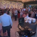 Velika mrsna pravoslavna svadba: Pevačica iz Nikad nije kasno udala ćerku za Grka! Haos na svadbi - mlada limila tanjire…