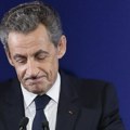 Sarkozi od jutros na izdržavanju zatvorske kazne: Prvi put u istoriji da bivši predsednik Francuske završi na robiji