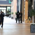 Specijalci oborili osumnjičene na pod: Pogledajte snimak hapšenja u tržnom centru u Beogradu (Video)