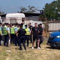 Na Gazimestanu privedeno najmanje 10 osoba i odvedeno u Prištinu