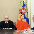 Oko 70 odsto Rusa ima poverenja u Putina