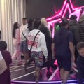 Elita 10 na Pragu da dobije prvu gej mušku vezu! Učesnica otkrila sve detalje