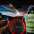 Vozi 250: Km/h po magli zaustavnom trakom Dva stravična snimka sa auto-puta u Srbiji lede krv u žilama (video)