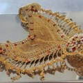 Carinici na Gradini u autu našli torbu punu zlatnog nakita: Vredi oko 17.000 evra