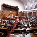 Poslanici nastavili sednicu, na početku pitali o Vulinu, socijalnoj pomoći i Kosovu