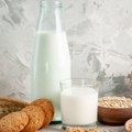 Koje mleko je bolje – kravlje ili biljno, istraživanje pokazalo da nisu podjednako hranljiva