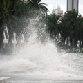 Na snazi narandžasti meteoalarm u Sloveniji: U Piranu i Izoli se izlilo more, u Cerknu pokrenulo klizište