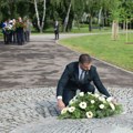 Položeni venci na Spomen groblju u Novom Sadu povodom Dana pobede nad fašizmom