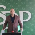 Melajac (SDP): Osobe koje blokiraju kružni tok u centru grada svima prave štetu a stanovnike Novog Pazara drže kao taoce