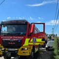 (Foto) požar zahvatio naselje u Novom Sadu: Izgorela kuća, vatrogasci i dalje na terenu