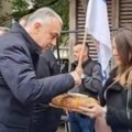 "Samo složni možemo opstati" Elek i Dejanović posetili tri višečlane porodice u Klokotu (foto)