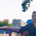Naš pevač se hvalio da ima tri kuće, komšije otkrile istinu: Živi van Srbije godinama a evo koliko zarađuje