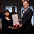 ​Ministar Selaković uručio Karađorđevu zvezdu Ljiljani Habjanović Đurović (video)