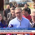 Građani oduševljeni Vučić obilazi Smederevsku Palanku, u Mramorcu razgovara sa narodom seljani poručuju: "Od Karađorđa niko…