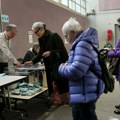 Zatvorena biračka mesta na lokalnim izborima u Francuskoj, izlaznost 57 odsto