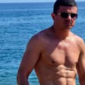 Prava zver na plaži: Tigar bez majice pokazao čelične mišiće, Jovane Jeremić odmah reagovala (foto)