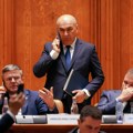 Proevropsku rumunsku vladu srušila prevelika odanost Briselu?