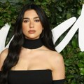 Dua Lipa tužila Samsung, zahteva najmanje 15 miliona dolara odštete