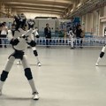Oko: Kineski roboti u srpskom kolu srednje razvijenosti