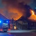 Požar u Kraljevu: Vatra buknula u objektu kod autobuske stanice (video)