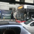 Sudarili se autobus i dva automobila Saobraćajna nesreća u Požeškoj