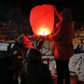 Lanterne, deca, muzika i vatromet u Parku