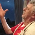 Nesvakidašnji prizor na putu za Beč: Putnik pevao 14 sati bez prestanka (VIDEO)